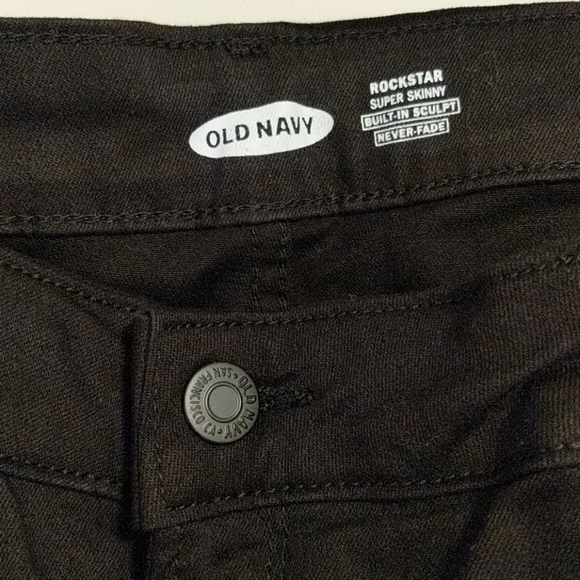 Old Navy Rockstar super skinny jeans - Picture 4 of 8